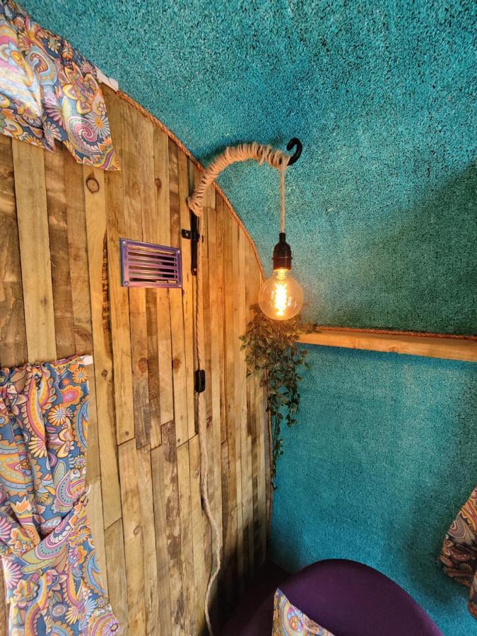 Budget Stay, In Lovely Private Setting With Rustic Charm, Log Burner, Fire Pit, Campers Kitchen & Eco Loo No Bedding Supplied Нарберт Екстер'єр фото