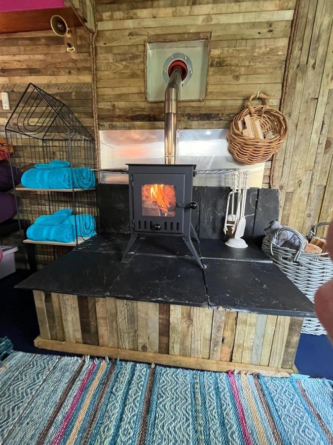 Budget Stay, In Lovely Private Setting With Rustic Charm, Log Burner, Fire Pit, Campers Kitchen & Eco Loo No Bedding Supplied Нарберт Екстер'єр фото